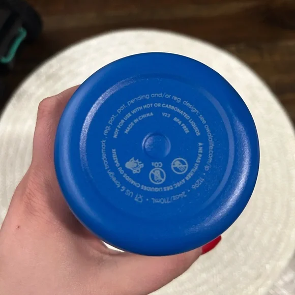 Star Spangled 24oz Owala Free Sip Water Bottle - Picture 4 of 10